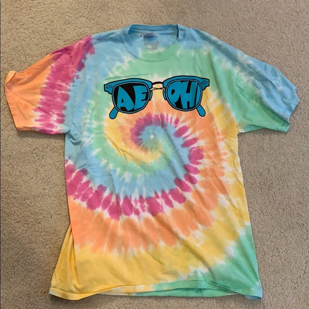 Aephi tie dye sunglass T-shirt